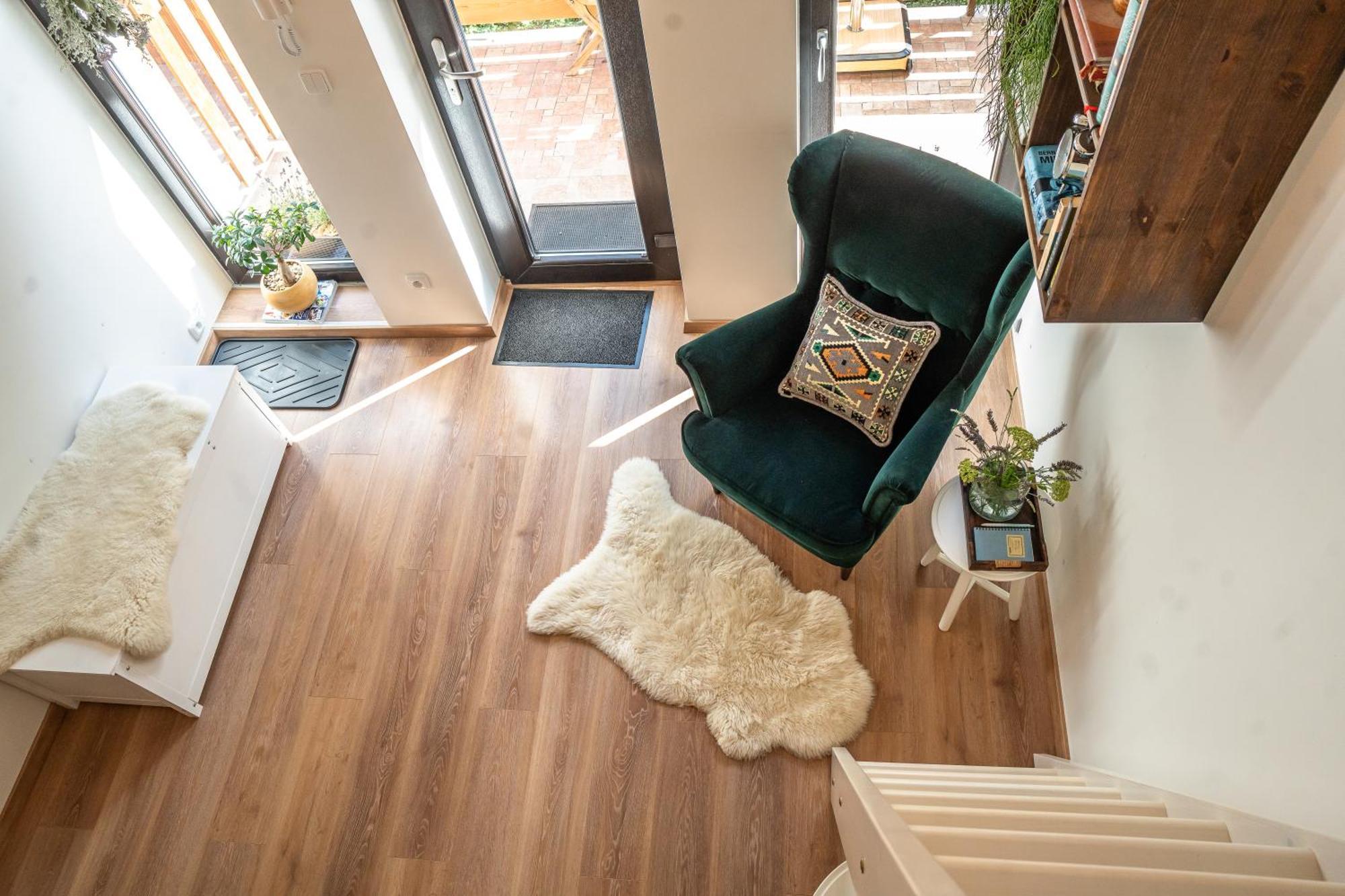 Apartman Spaleny Mlyn Lisnice Εξωτερικό φωτογραφία