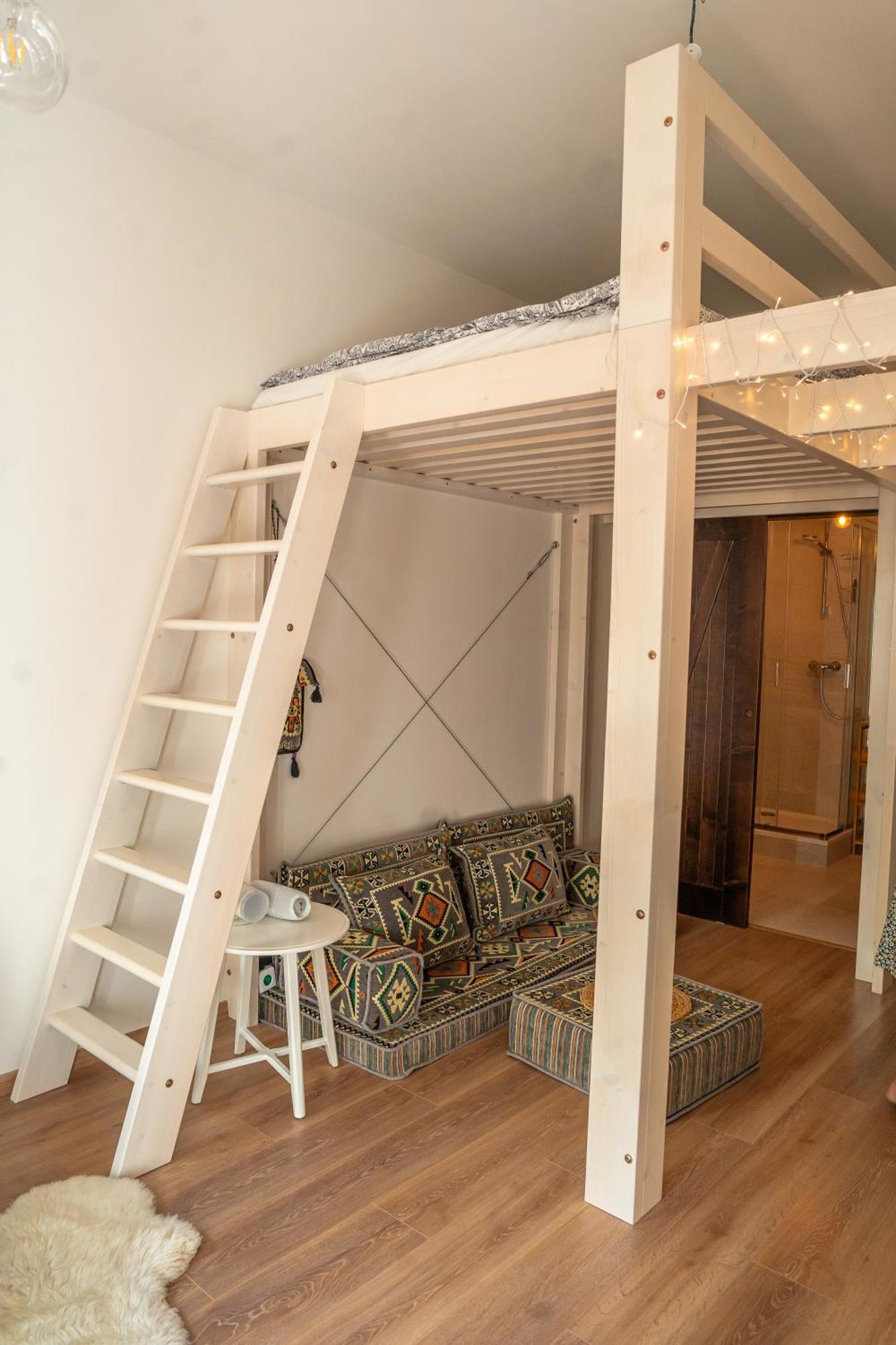 Apartman Spaleny Mlyn Lisnice Εξωτερικό φωτογραφία