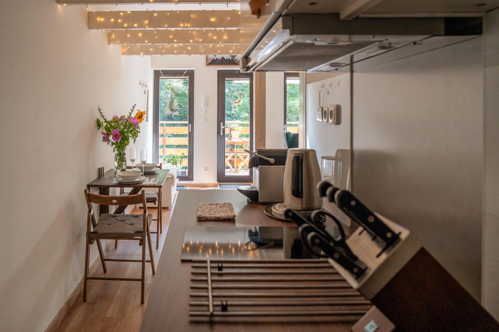 Apartman Spaleny Mlyn Lisnice Εξωτερικό φωτογραφία
