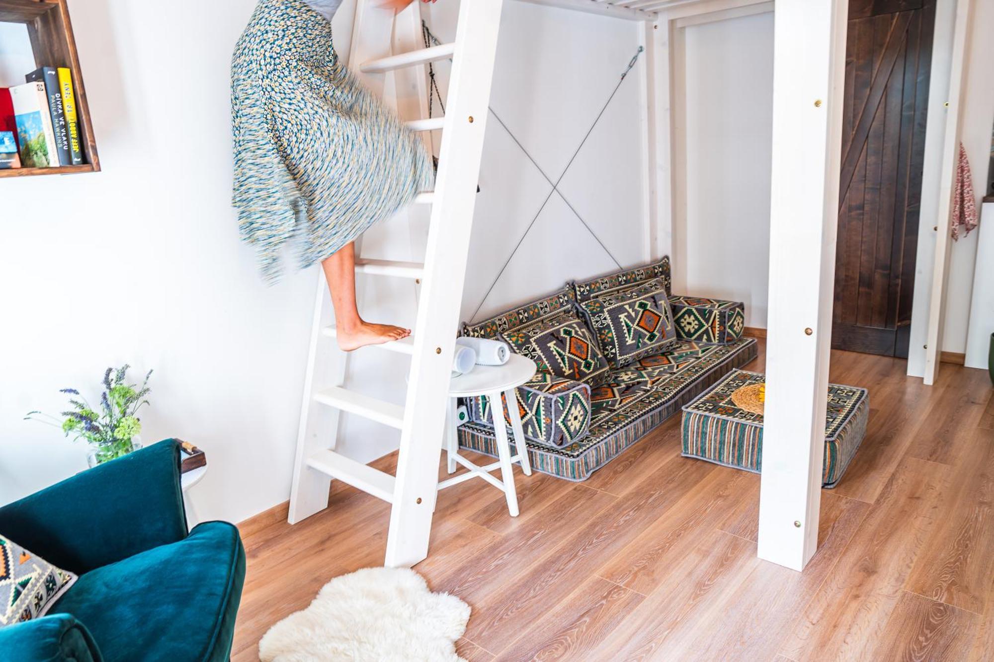 Apartman Spaleny Mlyn Lisnice Εξωτερικό φωτογραφία