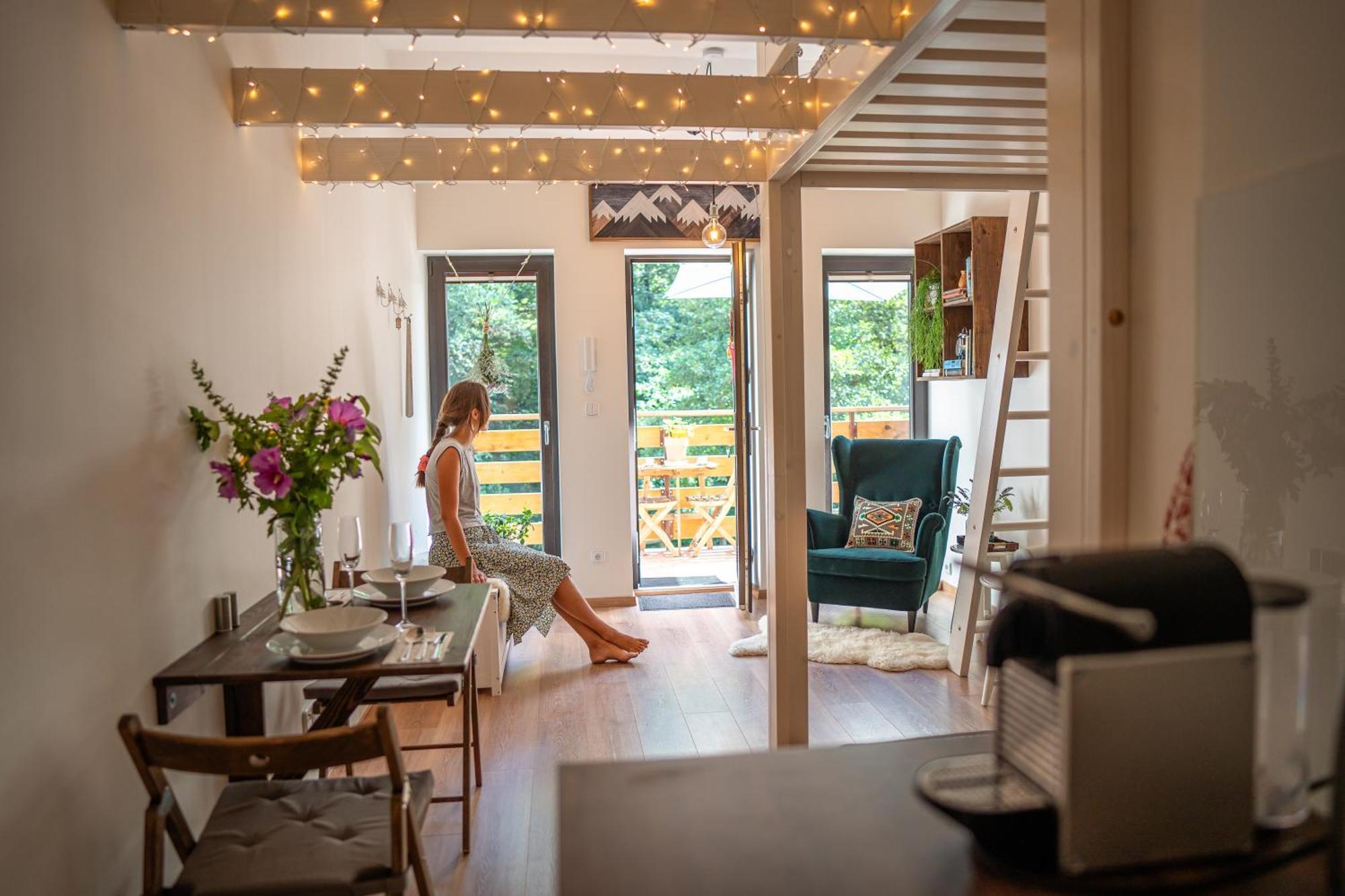 Apartman Spaleny Mlyn Lisnice Εξωτερικό φωτογραφία